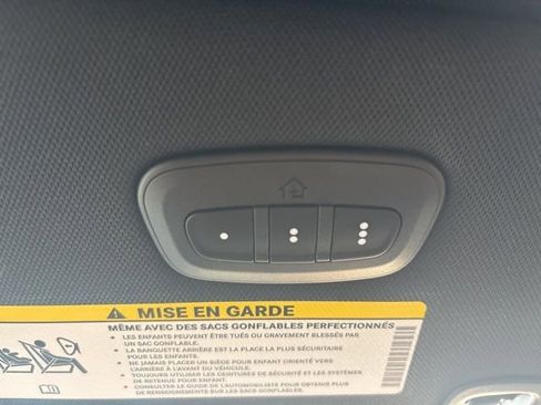 New 2026 Chrysler Pacifica Select image 44