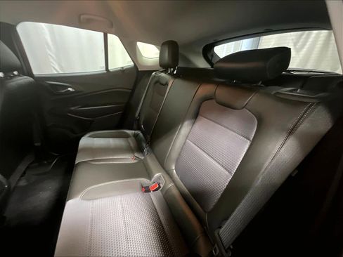 Used 2024 Chevrolet Trax LT image 15