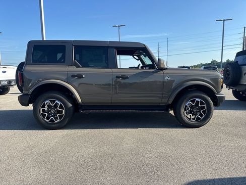 New 2026 Ford Bronco Outer Banks AWD/4WD image 7
