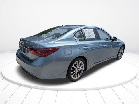 Used 2018 INFINITI Q50 Luxe w/ Essential Package (3.0T Luxe) RWD image 4