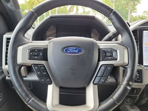 Used 2022 Ford F250 Lariat w/ Lariat Ultimate Package AWD/4WD image 22