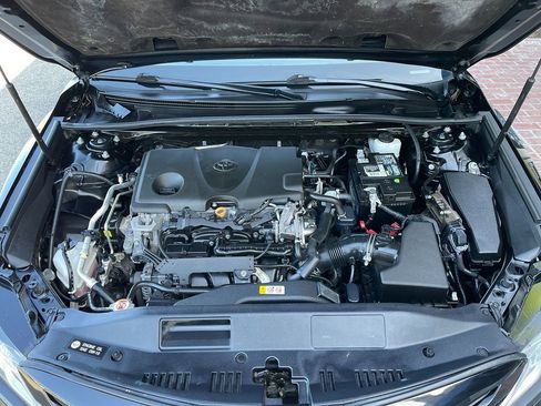 Used 2019 Toyota Camry SE image 30