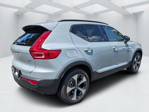New 2026 Volvo XC40 B4 Plus w/ Protection Package Premier FWD image 3