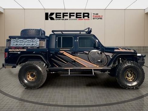 Used 2023 Jeep Gladiator Sport AWD/4WD image 8