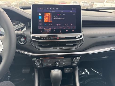 New 2026 Jeep Compass Latitude AWD/4WD image 3