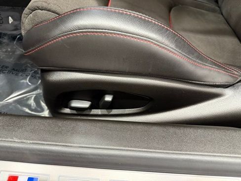 Used 2022 Chevrolet Camaro ZL1 image 13