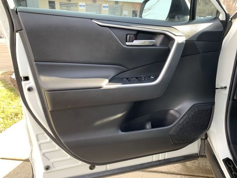 Used 2023 Toyota RAV4 XLE image 14