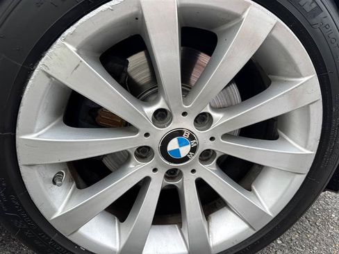 Used 2011 BMW 328i xDrive Sedan AWD/4WD image 40