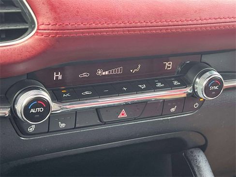 Used 2024 MAZDA MAZDA3 Hatchback w/Premium Plus Pkg image 34