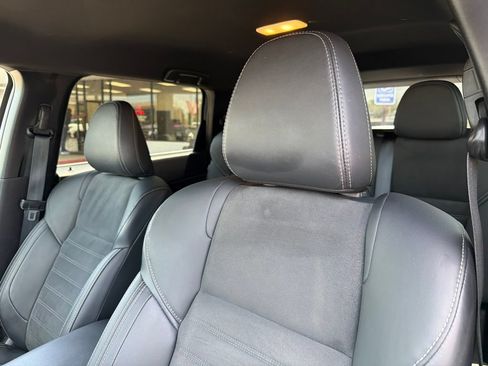 Used 2024 Mitsubishi Outlander SE Black Edition FWD image 20