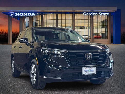 Certified 2023 Honda CR-V LX image 2