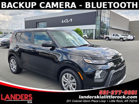Used 2021 Kia Soul LX FWD image 1