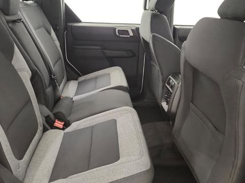 New 2025 Ford Bronco Base image 21