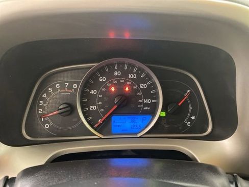 Used 2015 Toyota RAV4 LE FWD image 15
