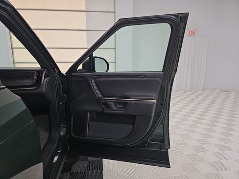 Used 2022 Rivian R1T Adventure image 18