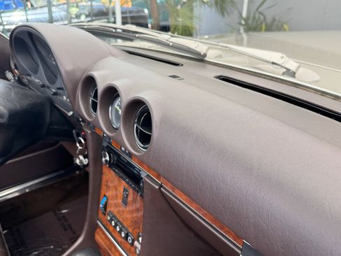 Used 1988 Mercedes-Benz 560 SL image 19