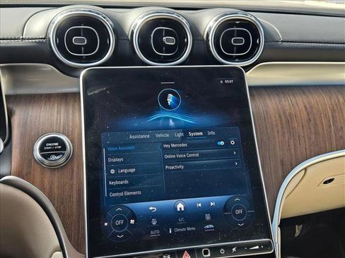 Used 2024 Mercedes-Benz GLC 300 GLC 300 image 12