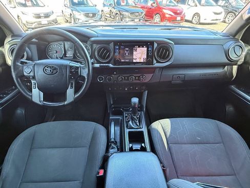 Used 2019 Toyota Tacoma TRD Off-Road image 22