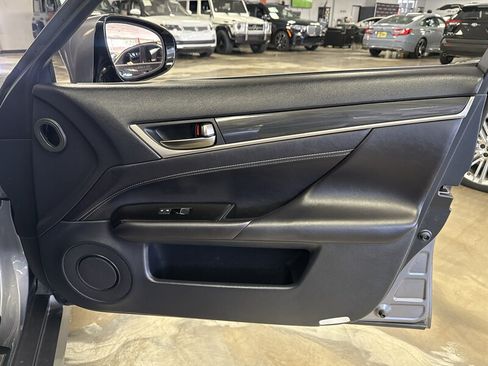 Used 2016 Lexus GS 200t RWD image 19