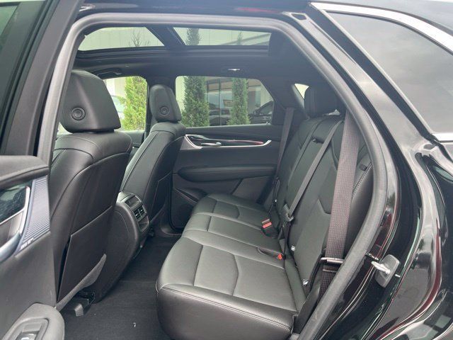 Used 2024 Cadillac XT5 Premium Luxury AWD/4WD image 11