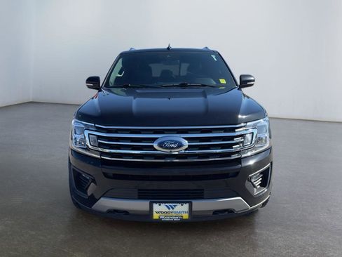 Used 2020 Ford Expedition XLT w/ Equipment Group 202A AWD/4WD image 8