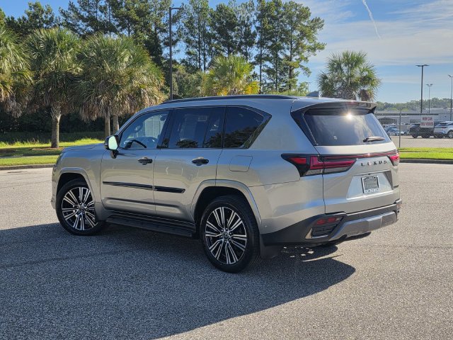 Certified 2025 Lexus LX 700h Luxury w/ Appearance Package AWD/4WD image 4