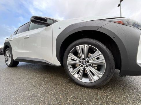 Certified 2024 Subaru Solterra Limited image 10