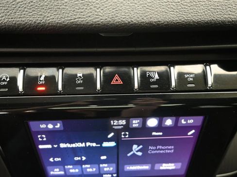 Used 2025 Jeep Grand Cherokee 4WD image 24