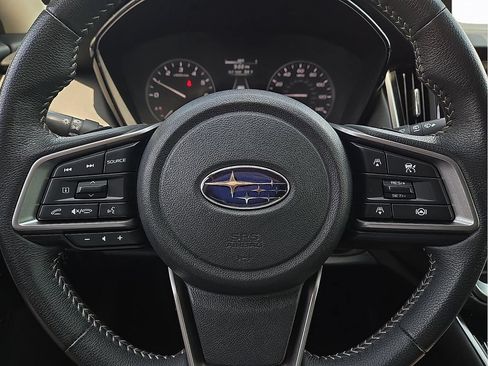 Used 2025 Subaru Outback Premium AWD/4WD image 19