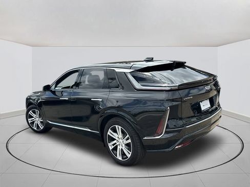 Certified 2024 Cadillac Lyriq Tech RWD image 3