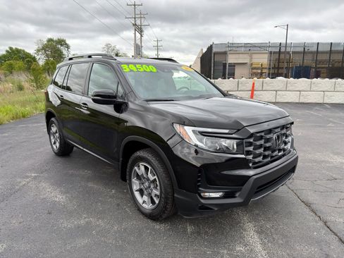Used 2023 Honda Passport TrailSport image 10