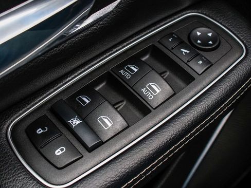 Used 2022 RAM 1500 Laramie image 10