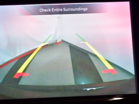 Used 2025 Chrysler Pacifica Select FWD image 25