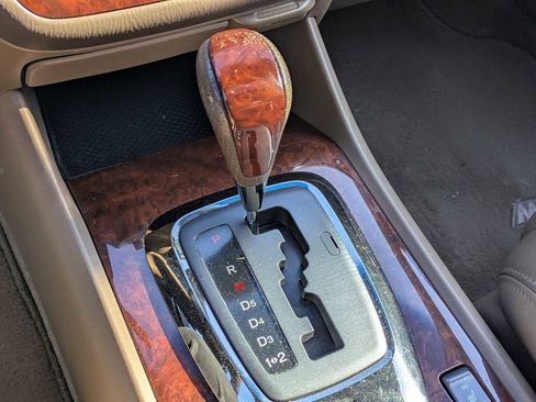 Used 2004 Acura MDX Touring image 29