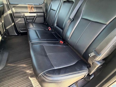 Used 2020 Ford F150 Lariat image 12