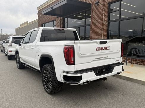 Used 2021 GMC Sierra 1500 AT4 w/ AT4 Value Package image 4