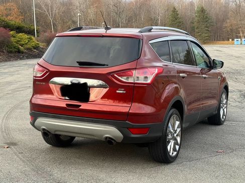Used 2015 Ford Escape SE w/ SE Chrome Package image 5