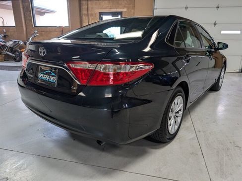 Used 2015 Toyota Camry LE FWD image 10