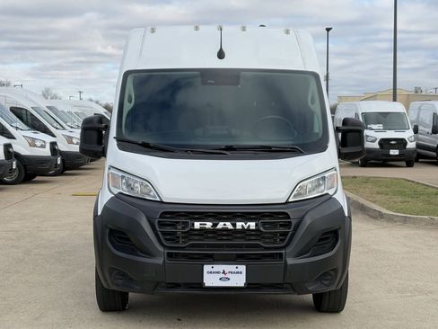 Used 2023 RAM ProMaster 2500 image 9