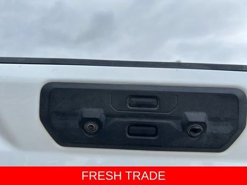 Used 2022 GMC Sierra 2500 AT4 AWD/4WD image 9