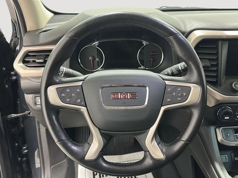 Used 2021 GMC Acadia Denali w/ Denali Ultimate Package AWD/4WD image 9