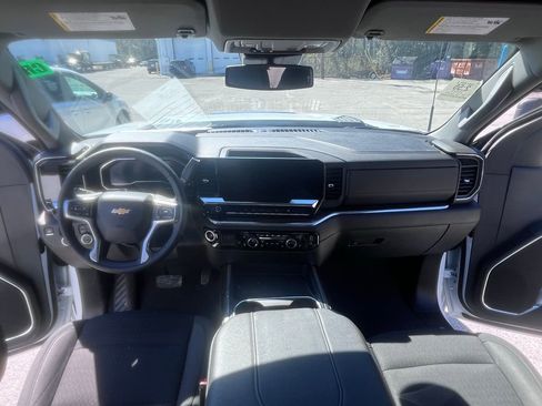 Used 2025 Chevrolet Silverado 3500 LT w/ Safety Package image 9