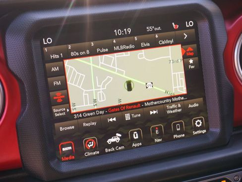 Used 2022 Jeep Wrangler Unlimited Rubicon w/ Cold Weather Group AWD/4WD image 22
