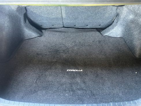 Used 2014 Toyota Corolla LE w/ Protection Package FWD image 18