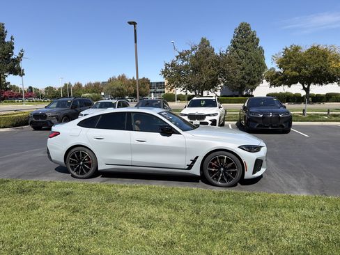 Used 2023 BMW i4 eDrive40 w/ M Sport Package RWD image 18