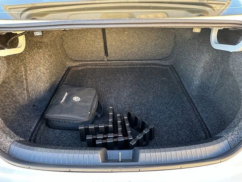 Used 2024 Volkswagen Jetta SE w/ Panoramic Sunroof Package image 7