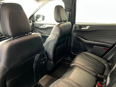 Used 2025 Ford Escape SE w/ PHEV Premium Package image 20