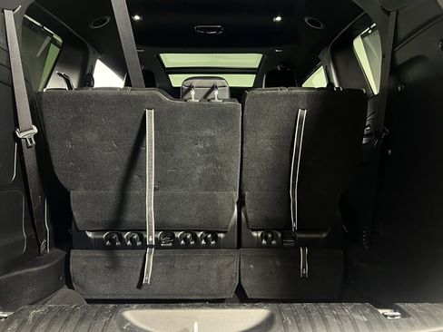 Certified 2022 Chrysler Pacifica Limited w/ Uconnect Theater Family Group image 30