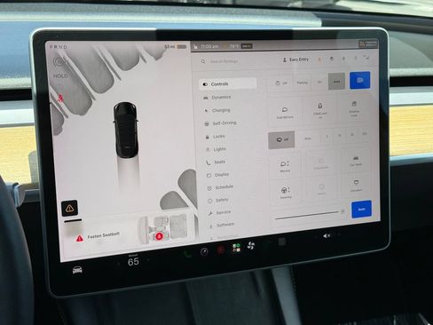 Used 2023 Tesla Model Y Long Range AWD/4WD image 31