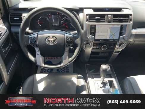 Used 2022 Toyota 4Runner SR5 Premium w/ Moonroof Package AWD/4WD image 13